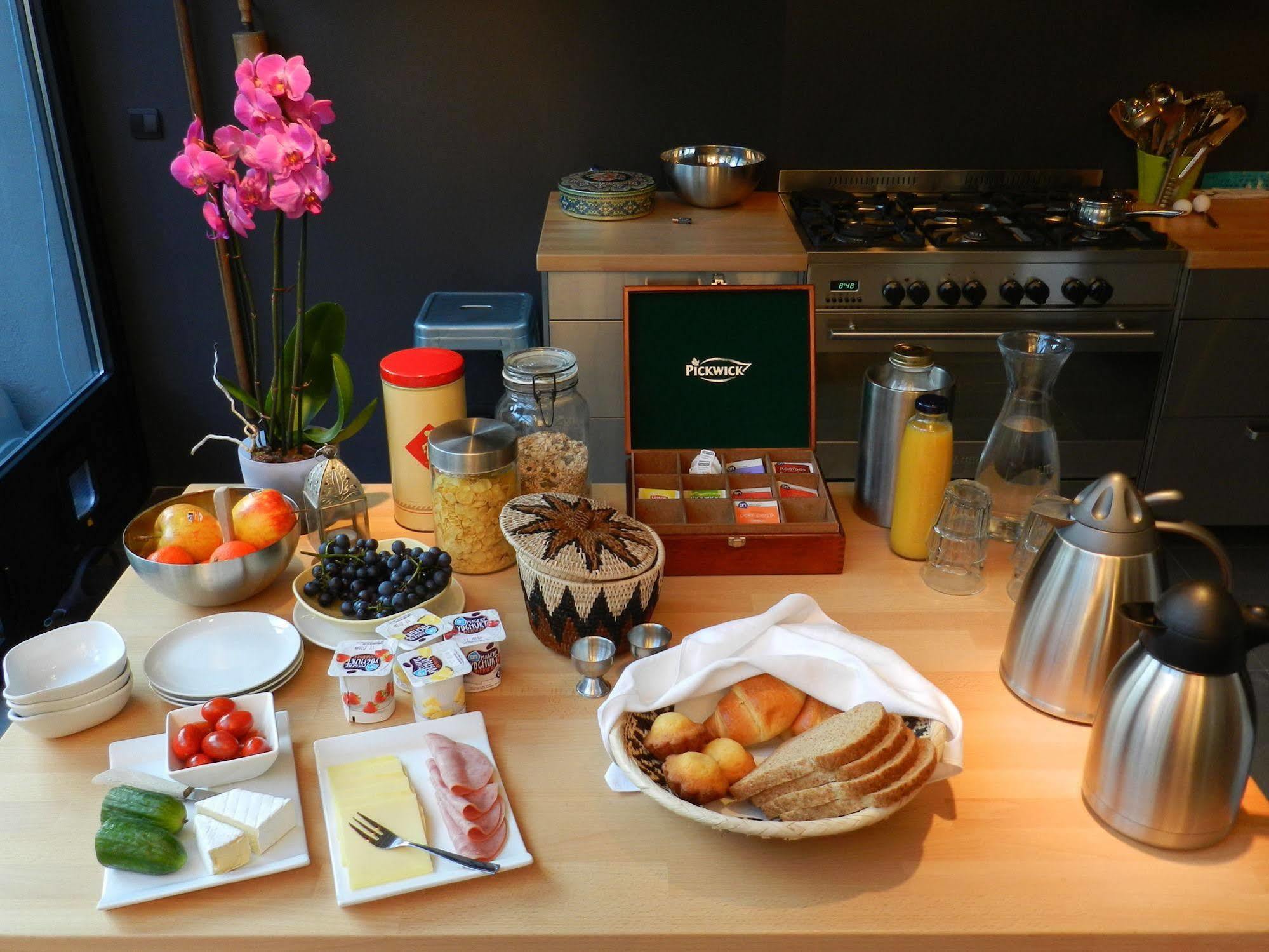 Bed & Breakfast Guesthouse Leman Antwerpen Buitenkant foto